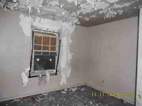 14302 Stout St (20)_m.jpg